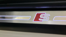 Audi Q3 40 TDI 200 Quattro S Line 5dr S Tronic Diesel Estate